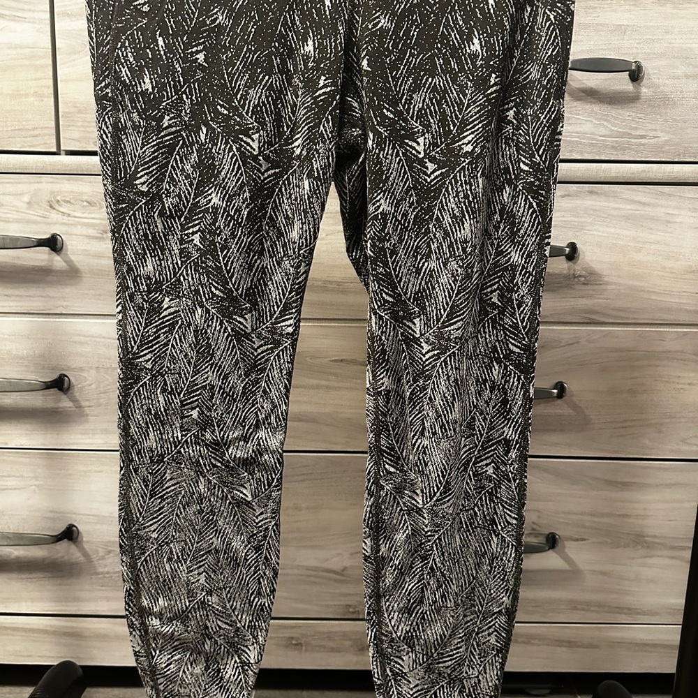 All in motion green ombré leggings- size L